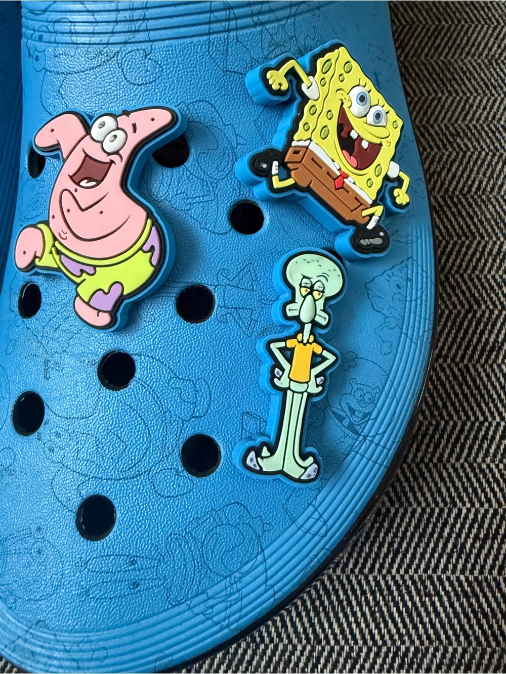 SpongeBob SquarePants Crocs - Picture 4 of 5